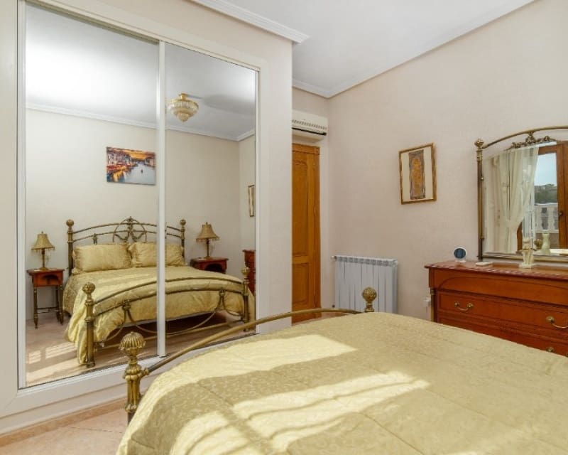 2 bedroom Villa for sale in Los Altos with pool - € 290,000 (Ref: 9806934)