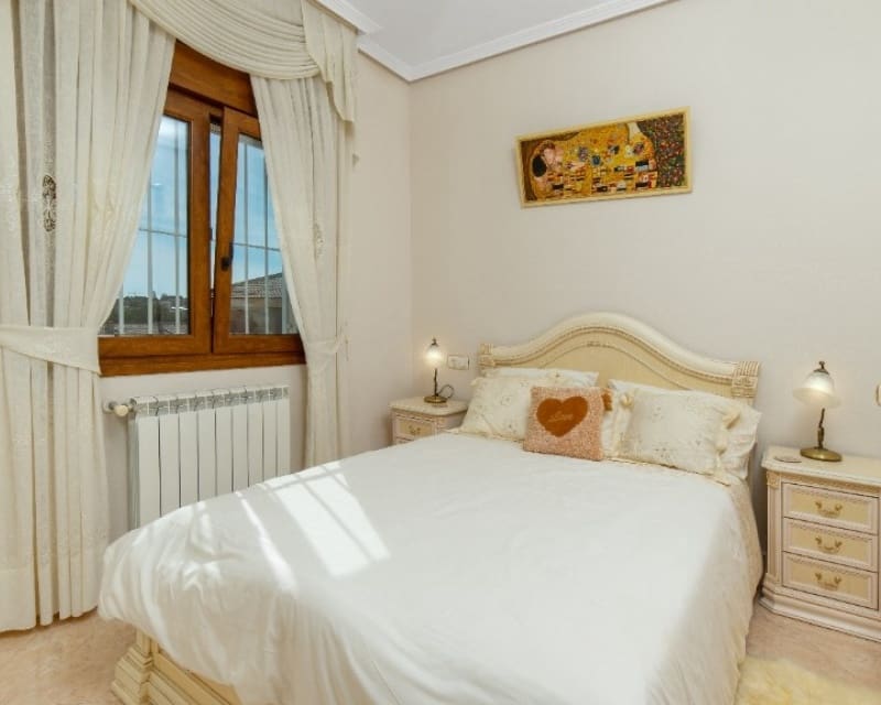 2 bedroom Villa for sale in Los Altos with pool - € 290,000 (Ref: 9806934)