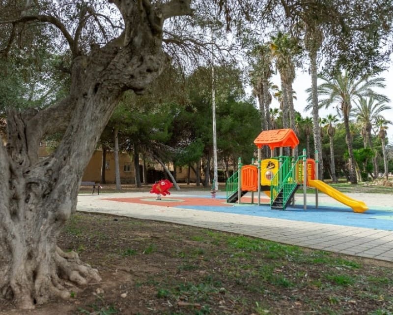 2 bedroom Villa for sale in Los Altos with pool - € 290,000 (Ref: 9806934)