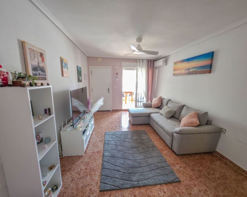 2 Zimmer Apartment zu verkaufen in Los Montesinos mit Pool - 137.500 € (Ref: 9806935)