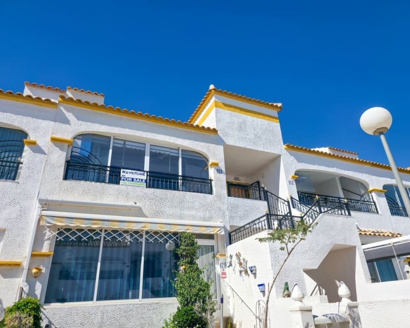 2 Zimmer Apartment zu verkaufen in Los Montesinos mit Pool - 137.500 € (Ref: 9806935)