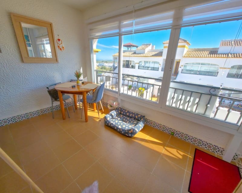 2 Zimmer Apartment zu verkaufen in Los Montesinos mit Pool - 137.500 € (Ref: 9806935)