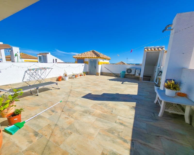 2 Zimmer Apartment zu verkaufen in Los Montesinos mit Pool - 137.500 € (Ref: 9806935)