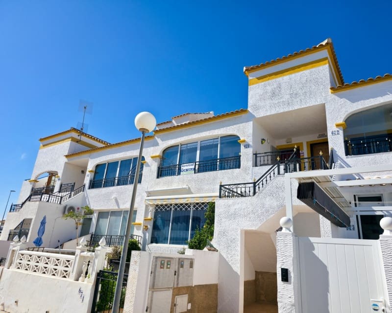 2 Zimmer Apartment zu verkaufen in Los Montesinos mit Pool - 137.500 € (Ref: 9806935)