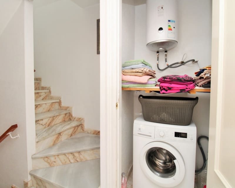 Chalet de 3 habitaciones en Playa Flamenca en venta con piscina - 249.950 € (Ref: 9806937)