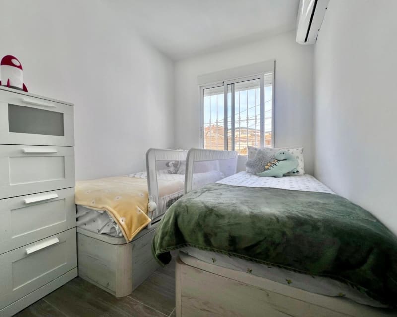 5 camera da letto Villa in vendita in Villamartin con piscina - 459.000 € (Rif: 9807054)