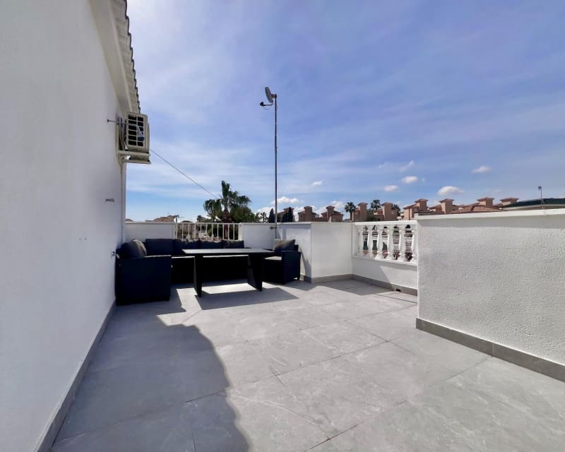 5 camera da letto Villa in vendita in Villamartin con piscina - 459.000 € (Rif: 9807054)