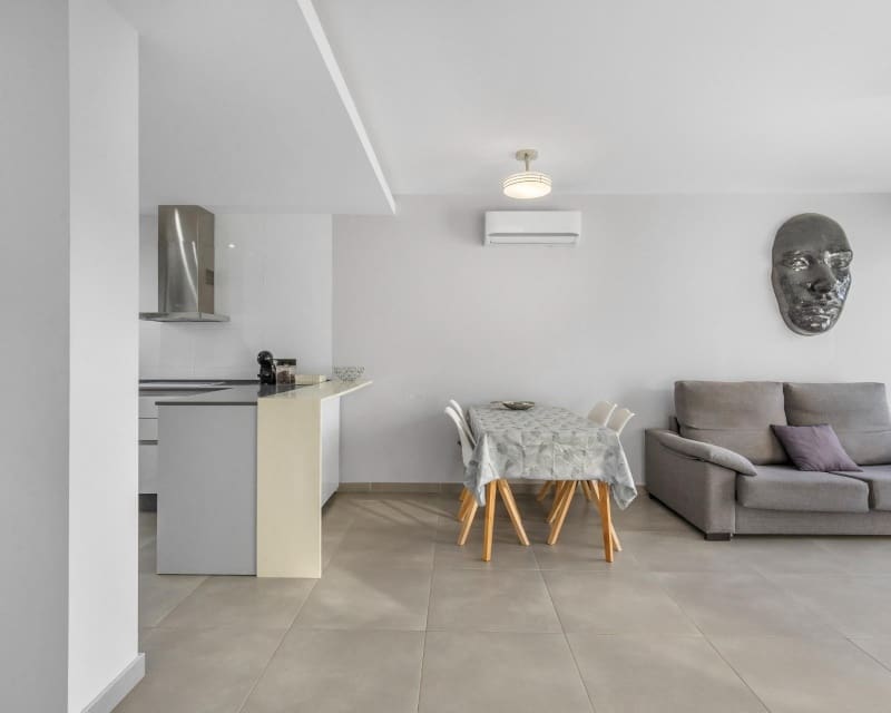 2 quarto Apartamento para venda em Punta Prima com piscina - 269 900 € (Ref: 9809372)