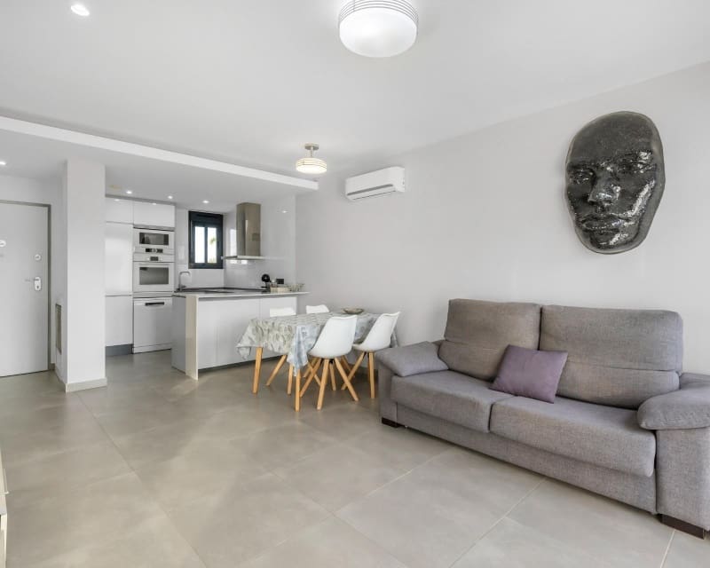 2 quarto Apartamento para venda em Punta Prima com piscina - 269 900 € (Ref: 9809372)