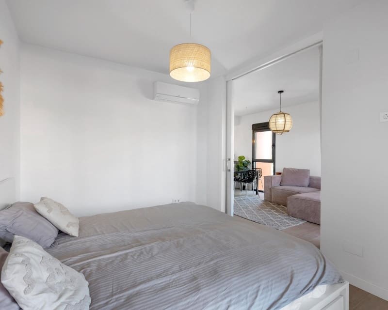 2 chambre Appartement à vendre à Villamartin avec piscine - 275 000 € (Ref: 9809373)