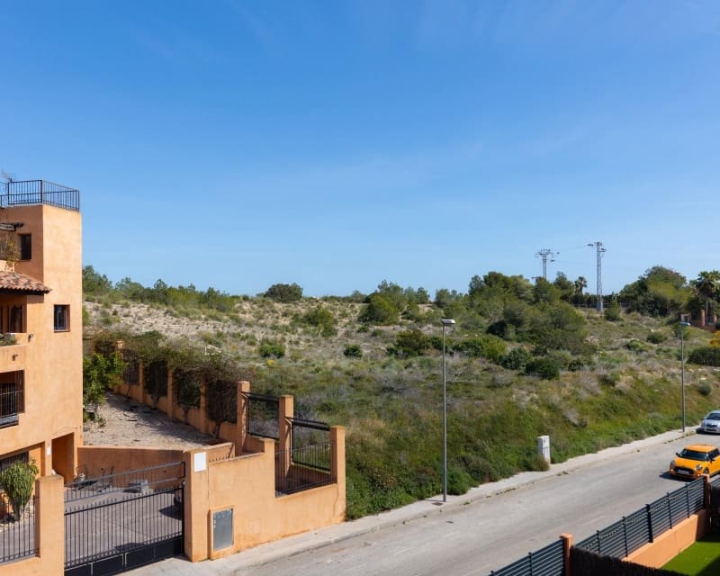 2 chambre Appartement à vendre à Villamartin avec piscine - 275 000 € (Ref: 9809373)