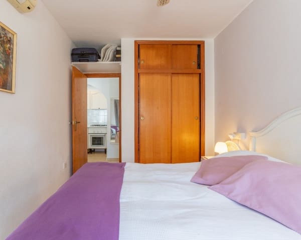 1 soverom Leilighet til salgs i Los Balcones med svømmebasseng - € 119 000 (Ref: 9809374)