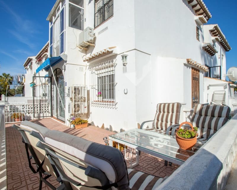 1 soverom Leilighet til salgs i Los Balcones med svømmebasseng - € 119 000 (Ref: 9809374)