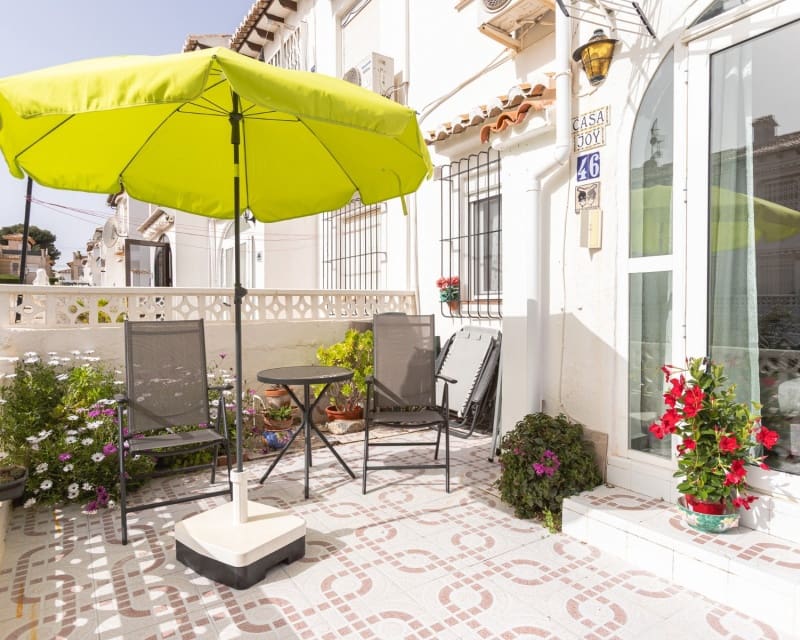 1 Zimmer Apartment zu verkaufen in Los Balcones mit Pool - 125.000 € (Ref: 9809375)