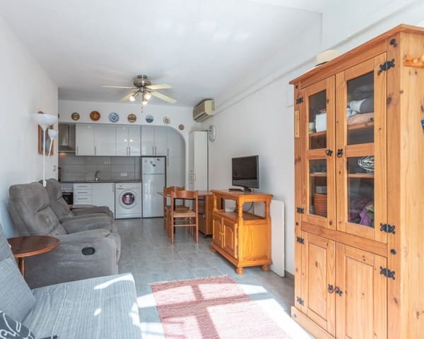 1 Zimmer Apartment zu verkaufen in Los Balcones mit Pool - 125.000 € (Ref: 9809375)