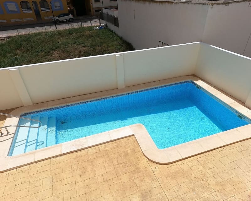 2 Zimmer Apartment zu verkaufen in Jacarilla mit Pool - 104.995 € (Ref: 9809377)