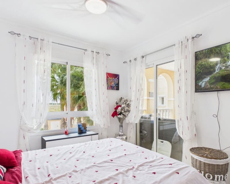 3 Zimmer Apartment zu verkaufen in Los Narejos mit Pool - 240.000 € (Ref: 9812554)