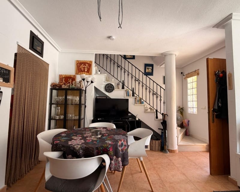 3 soverom Hus til salgs i El Raso med svømmebasseng - € 195 000 (Ref: 9812555)