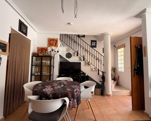 3 soverom Hus til salgs i El Raso, Guardamar del Segura med svømmebasseng - € 195 000 (Ref: 9812555)