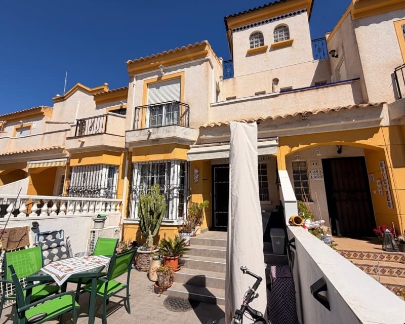 3 soverom Hus til salgs i El Raso med svømmebasseng - € 195 000 (Ref: 9812555)