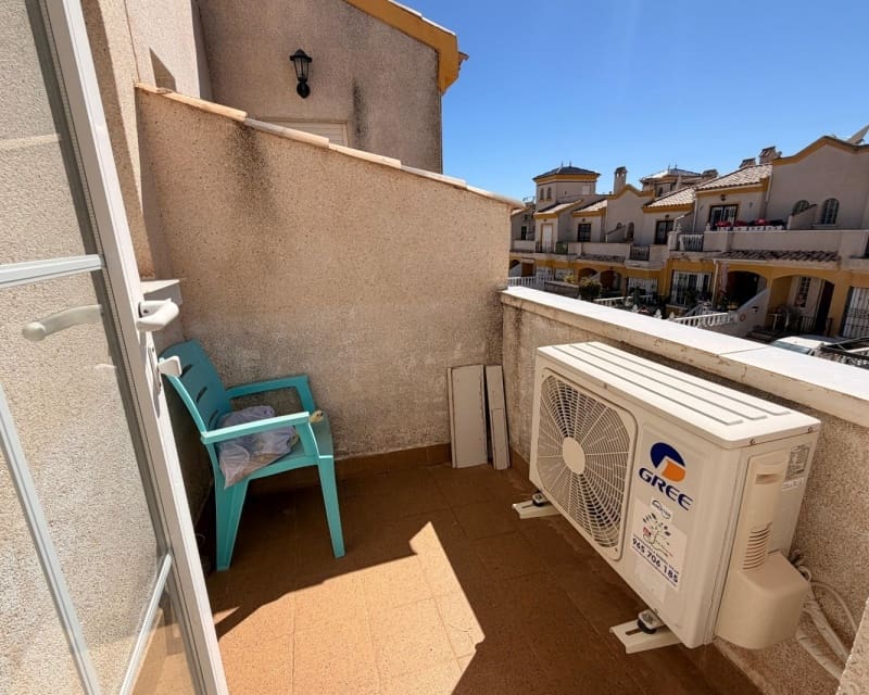 3 soverom Hus til salgs i El Raso med svømmebasseng - € 195 000 (Ref: 9812555)