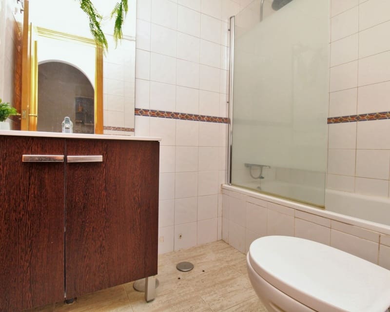 2 chambre Appartement à vendre à Villamartin avec piscine - 144 000 € (Ref: 9812556)