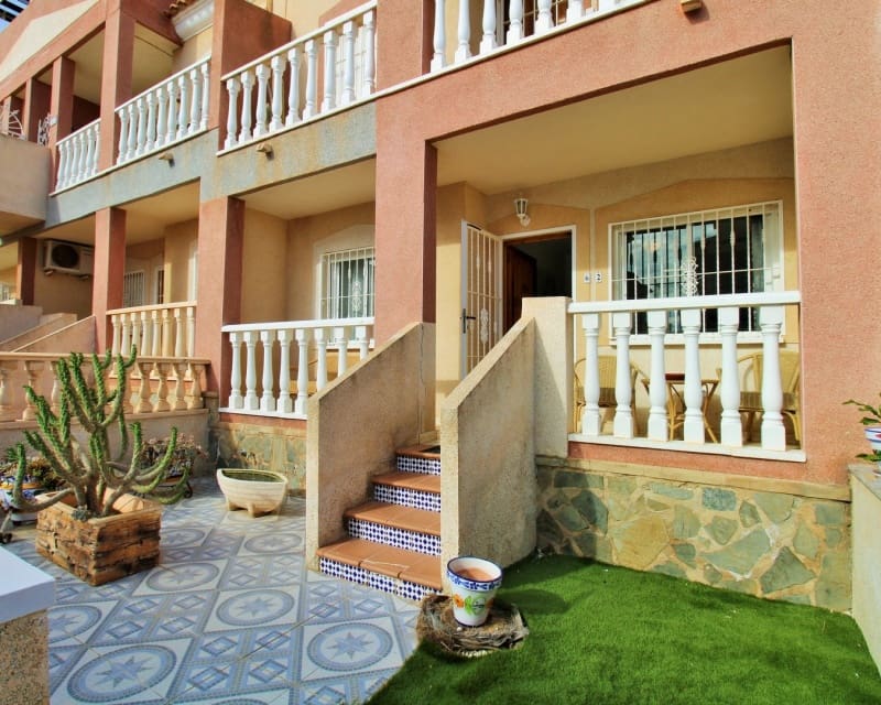 2 chambre Appartement à vendre à Villamartin avec piscine - 144 000 € (Ref: 9812556)