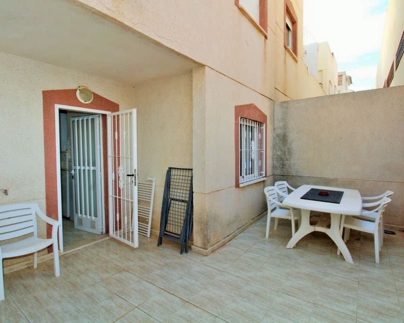 2 chambre Appartement à vendre à Villamartin avec piscine - 144 000 € (Ref: 9812556)