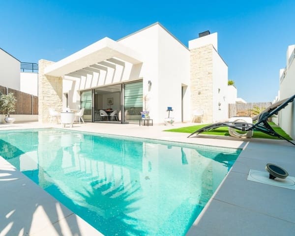3 soverom Villa til salgs i Villamartin, Orihuela med svømmebasseng - € 524 900 (Ref: 9812557)