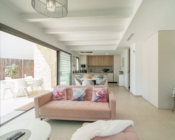 3 soverom Villa til salgs i Villamartin, Orihuela med svømmebasseng - € 524 900 (Ref: 9812557)