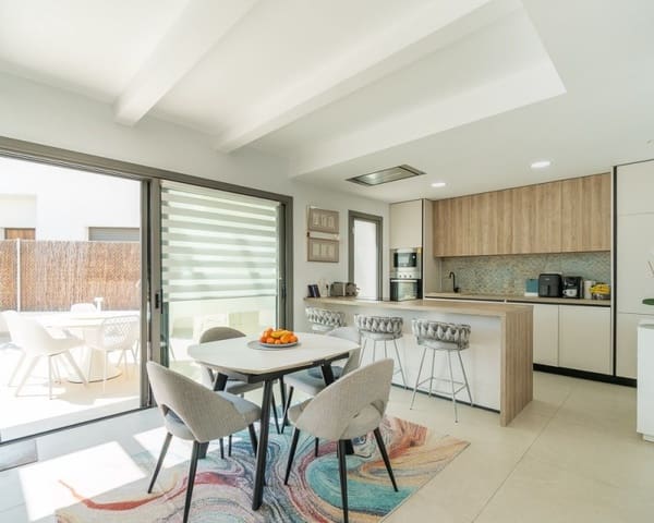 3 soverom Villa til salgs i Villamartin, Orihuela med svømmebasseng - € 524 900 (Ref: 9812557)