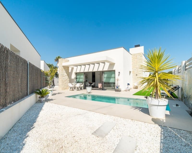 3 soverom Villa til salgs i Villamartin med svømmebasseng - € 524 900 (Ref: 9812557)