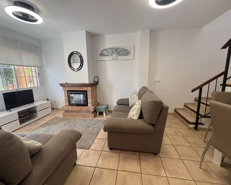 3 soveværelse Villa til salg i Playa Flamenca med swimmingpool - € 269.950 (Ref: 9827474)