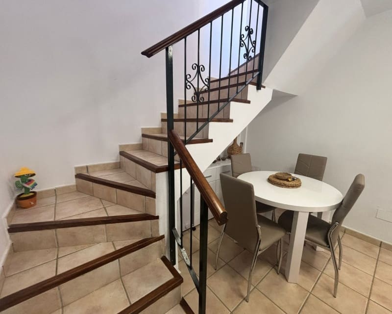 3 soveværelse Villa til salg i Playa Flamenca med swimmingpool - € 269.950 (Ref: 9827474)