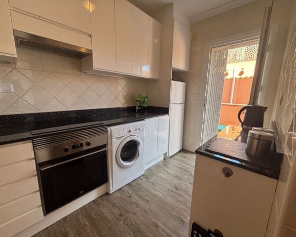 3 soveværelse Villa til salg i Playa Flamenca, Orihuela med swimmingpool - € 269.950 (Ref: 9827474)