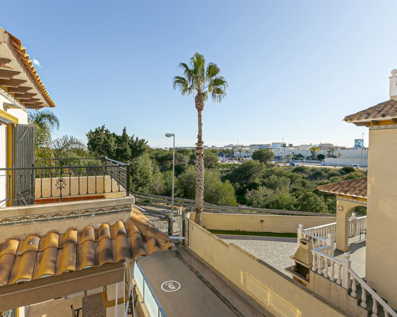 3 sovrum Villa till salu i Playa Flamenca med pool - 224 500 € (Ref: 9827475)