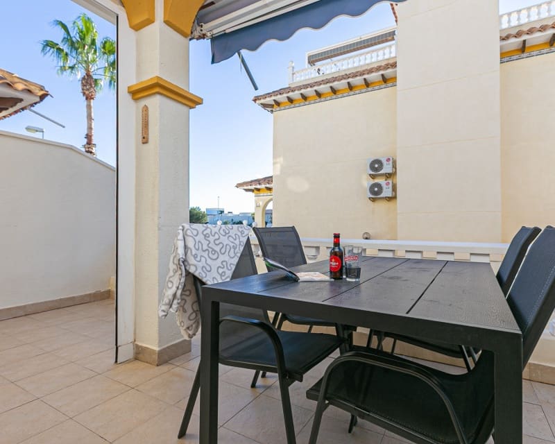 3 sovrum Villa till salu i Playa Flamenca med pool - 224 500 € (Ref: 9827475)