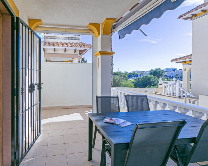 3 sovrum Villa till salu i Playa Flamenca med pool - 224 500 € (Ref: 9827475)