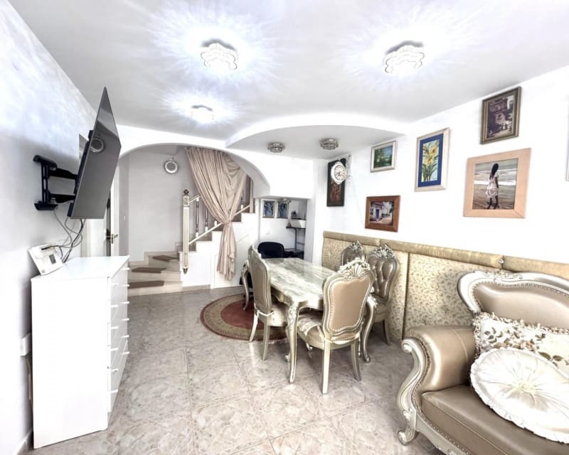 3 soverom Villa til salgs i Playa Flamenca med svømmebasseng - € 210 000 (Ref: 9827476)