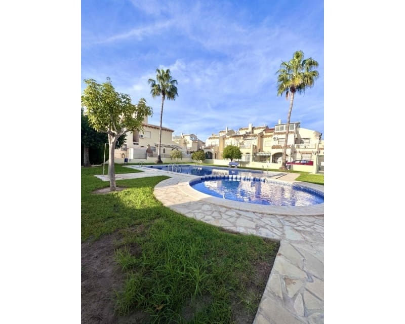3 soverom Villa til salgs i Playa Flamenca med svømmebasseng - € 210 000 (Ref: 9827476)