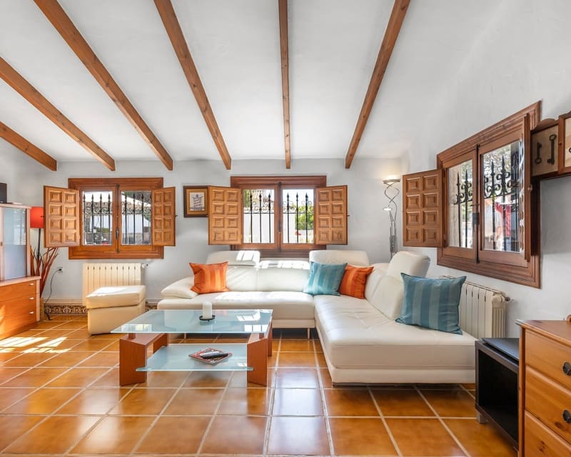 3 sovrum Villa till salu i Campoamor med pool - 499 000 € (Ref: 9827740)
