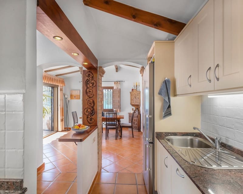 3 sovrum Villa till salu i Campoamor med pool - 499 000 € (Ref: 9827740)