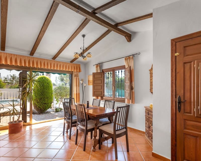 3 sovrum Villa till salu i Campoamor med pool - 499 000 € (Ref: 9827740)