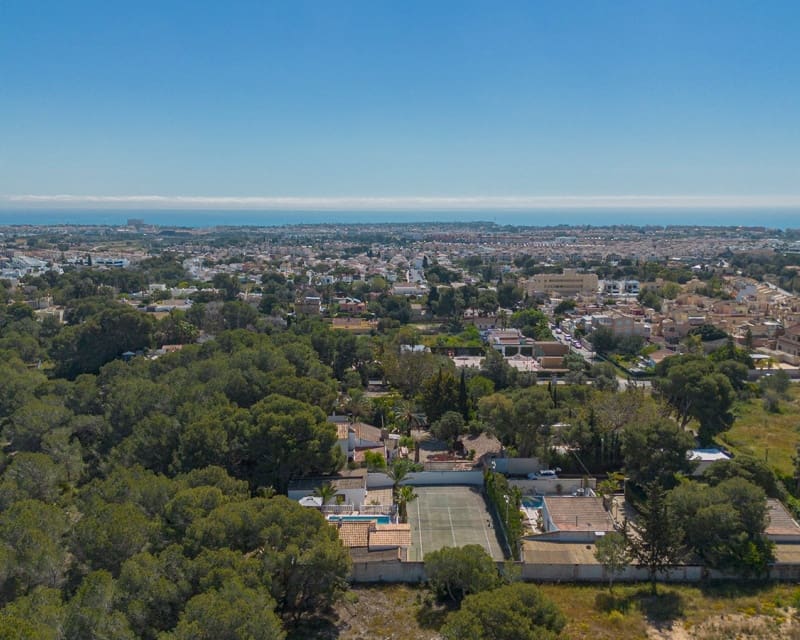 3 sovrum Villa till salu i Campoamor med pool - 499 000 € (Ref: 9827740)