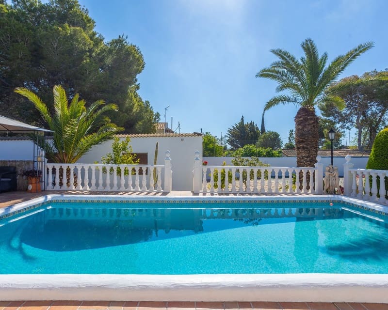 3 sovrum Villa till salu i Campoamor med pool - 499 000 € (Ref: 9827740)