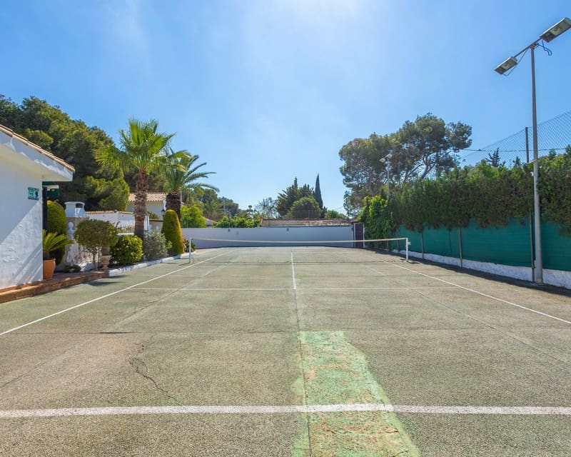 3 sovrum Villa till salu i Campoamor med pool - 499 000 € (Ref: 9827740)
