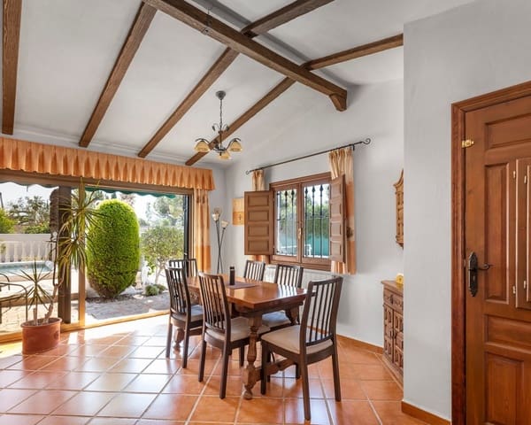 3 sovrum Villa till salu i Campoamor, Orihuela med pool - 499 000 € (Ref: 9827740)