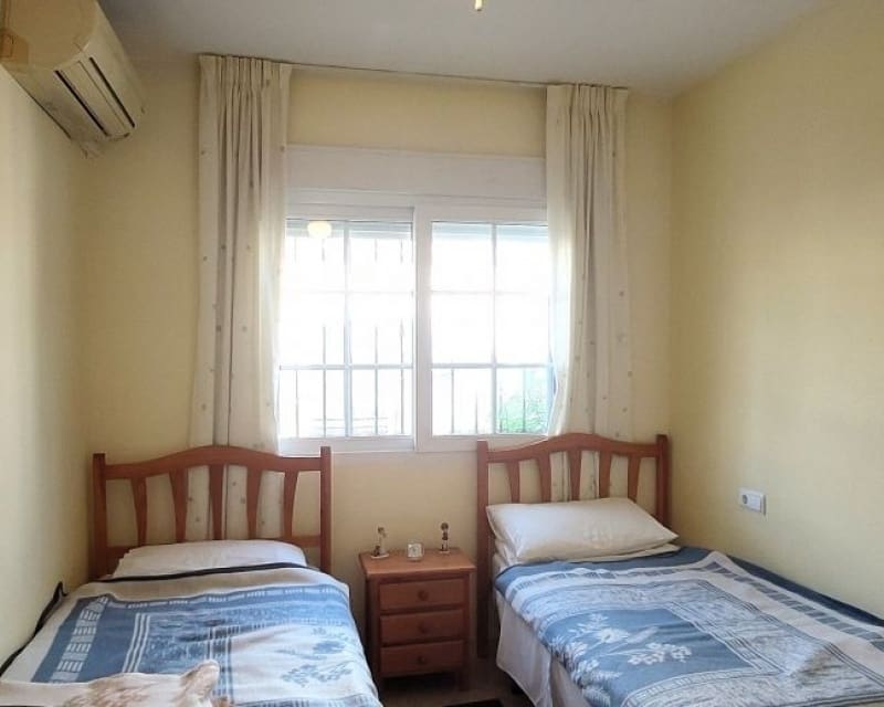 2 slaapkamer Bungalow te koop in Villamartin met zwembad - € 214.900 (Ref: 9827741)
