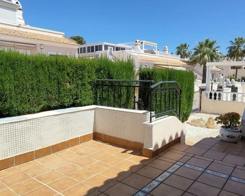 2 slaapkamer Bungalow te koop in Villamartin met zwembad - € 214.900 (Ref: 9827741)