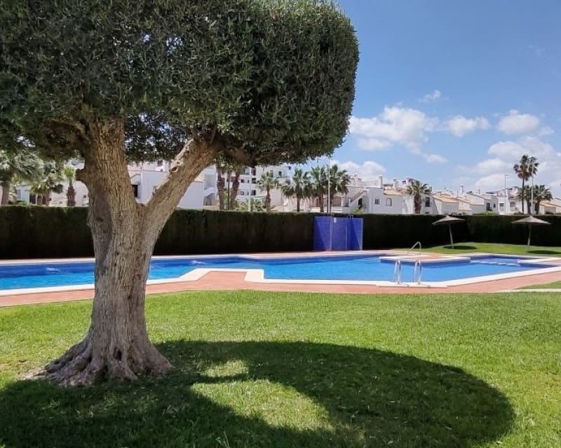 2 slaapkamer Bungalow te koop in Villamartin met zwembad - € 214.900 (Ref: 9827741)